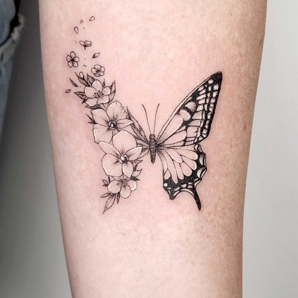 Mantle Tattoo_downtown Los Angeles_fine line_butterfly flower tattoo