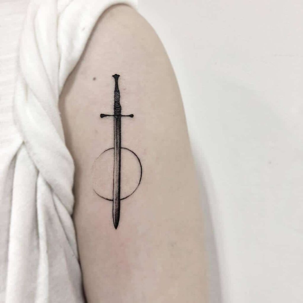 Mantle Tattoo_downtown Los Angeles_fine line_sword tattoo