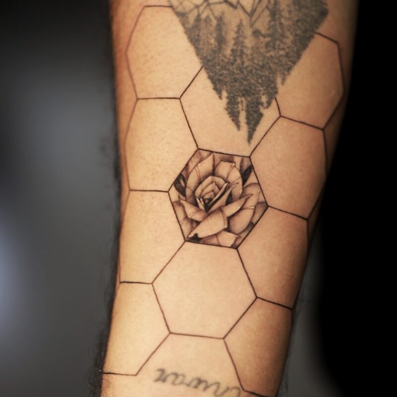 Mantle Tattoo_downtown Los Angeles_geometric_honeycomb pattern